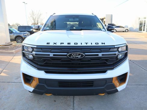 New 2026 Ford Expedition Tremor image 12