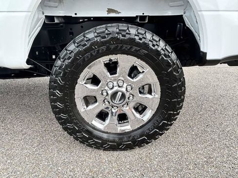 Used 2019 Ford F250 Lariat w/ Lariat Ultimate Package AWD/4WD image 9