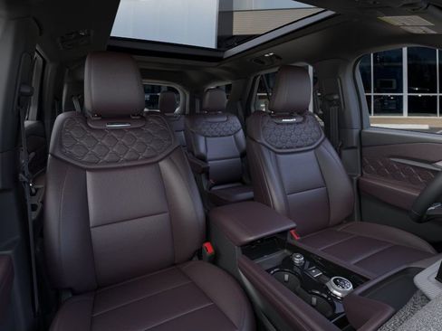 New 2026 Ford Explorer Platinum w/ LUX Leather Package AWD/4WD image 19