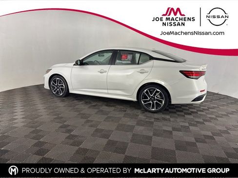 Certified 2025 Nissan Sentra SR image 8