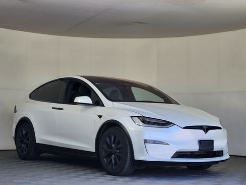 Used 2022 Tesla Model X AWD/4WD image 1