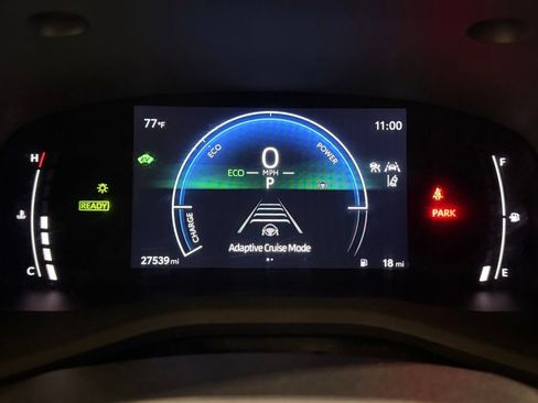 Used 2025 Toyota Camry LE FWD image 17