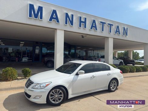 Used 2013 Hyundai Genesis 3.8 RWD image 1