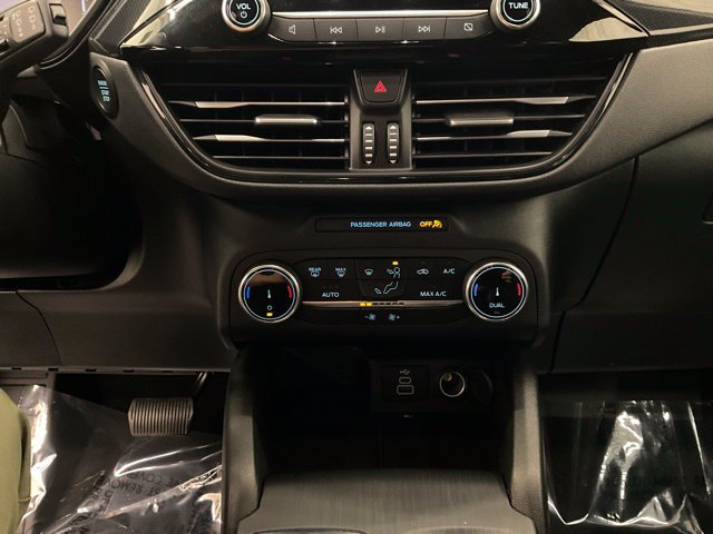 Used 2025 Ford Escape ST-Line AWD/4WD image 19