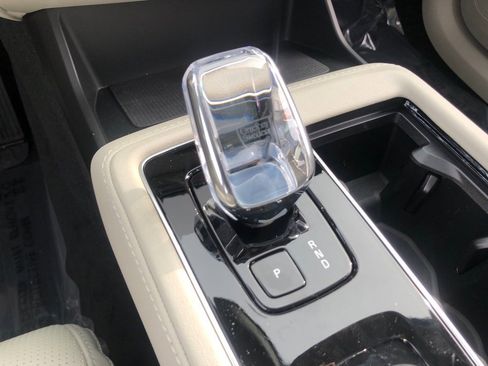 New 2026 Volvo XC90 B6 Ultra w/ Protection Package image 30