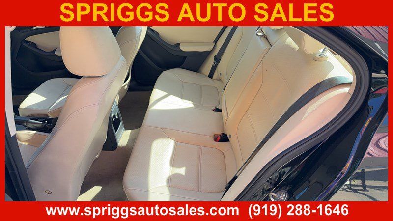Used 2016 Volkswagen Jetta SEL FWD image 5