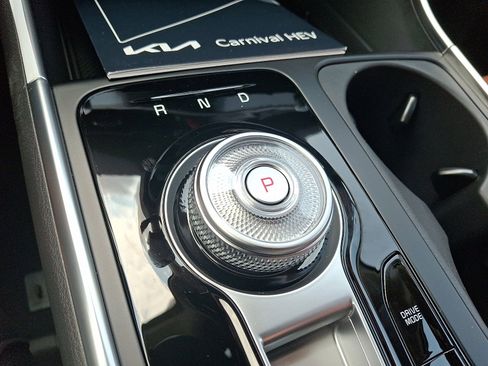 New 2026 Kia Carnival EX image 10