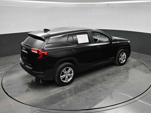 Used 2024 GMC Terrain SLE AWD/4WD image 31