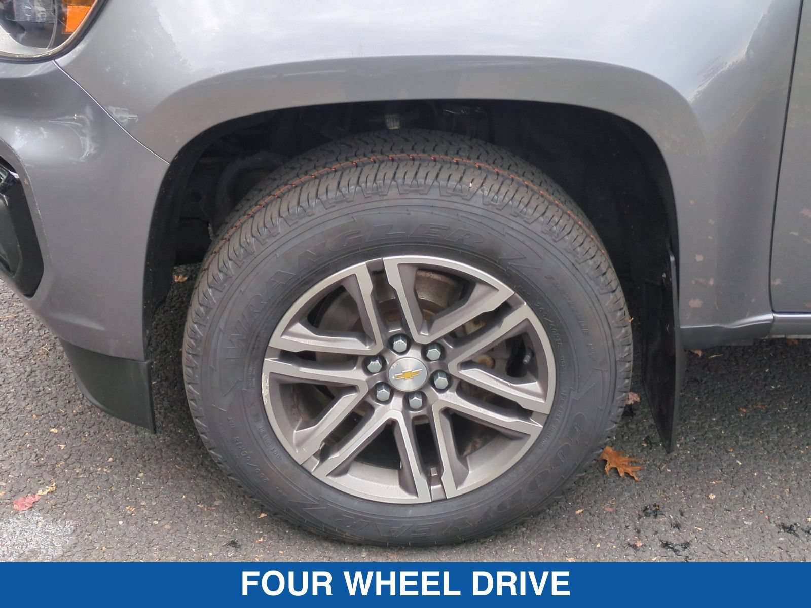 Used 2021 Chevrolet Colorado W/T AWD/4WD image 11