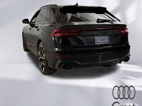 Used 2023 Audi RS Q8 w/ Black Optic Package image 7
