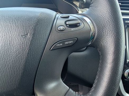 Used 2020 Nissan Murano SV AWD/4WD image 12