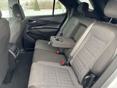 Used 2024 Chevrolet Equinox LT image 29