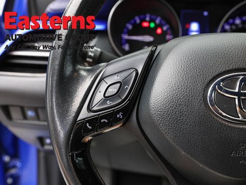Used 2021 Toyota C-HR XLE FWD image 14