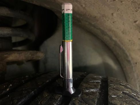 Used 2016 Dodge Grand Caravan SXT image 34