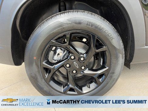 New 2026 Chevrolet Trax LT w/ Driver Confidence Package FWD image 11
