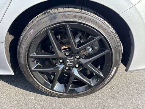 Used 2025 Honda Civic Sport image 10
