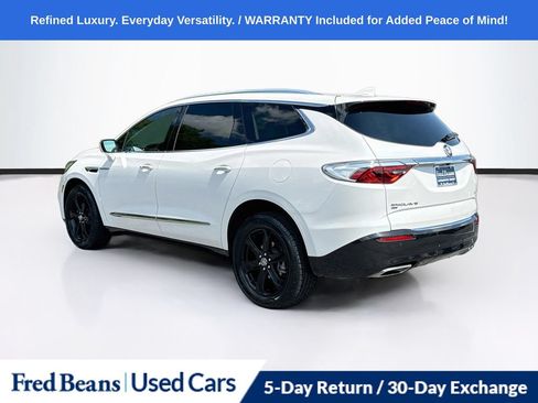 Used 2023 Buick Enclave Essence w/ Sport Touring Edition AWD/4WD image 6