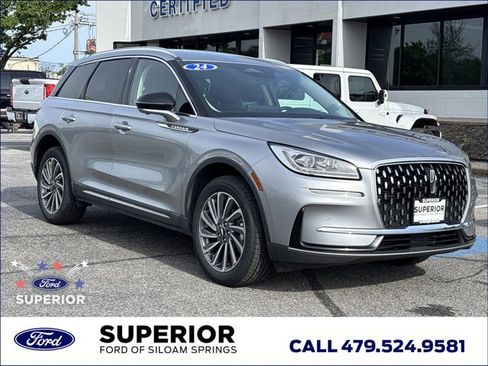 Used 2024 Lincoln Corsair Reserve w/ Equipment Group 201A AWD/4WD image 1
