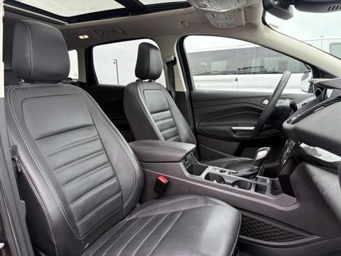 Used 2019 Ford Escape Titanium AWD/4WD image 12