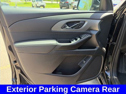 Used 2023 Chevrolet Traverse LT AWD/4WD image 22