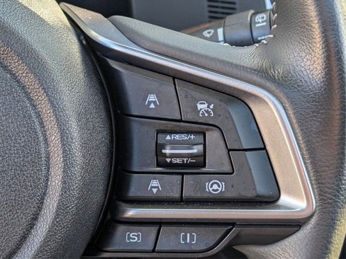 Used 2023 Subaru Forester Premium image 27