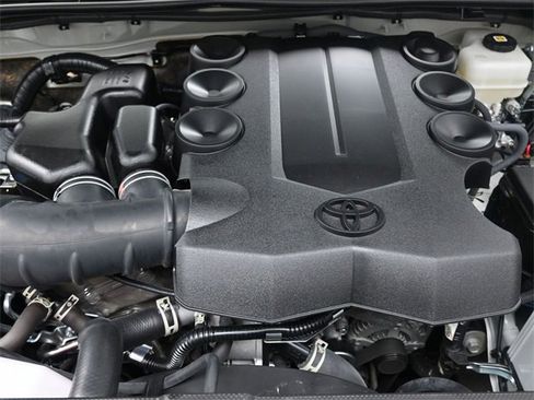 Used 2023 Toyota 4Runner Limited image 29