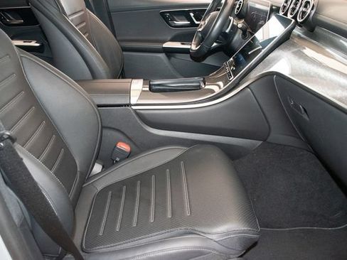 Used 2023 Mercedes-Benz GLC 300 4MATIC w/ AMG Line image 10