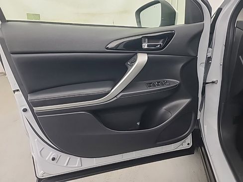 Used 2025 Mitsubishi Eclipse Cross SE image 21