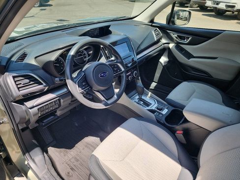 Used 2020 Subaru Forester Premium w/ Popular Package #1 AWD/4WD image 17