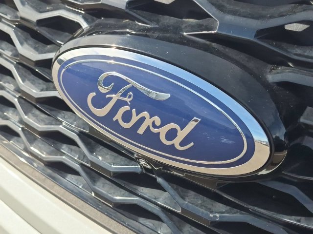 Used 2022 Ford Explorer ST w/ Equipment Group 401A AWD/4WD image 9
