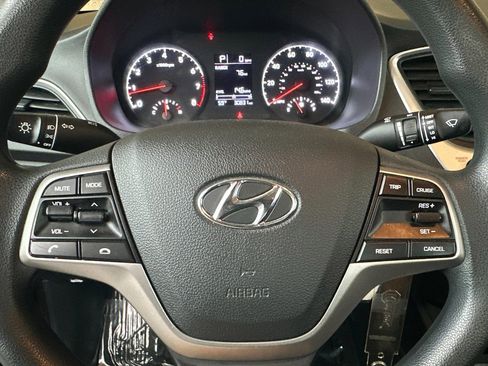 Used 2022 Hyundai Accent SE image 21