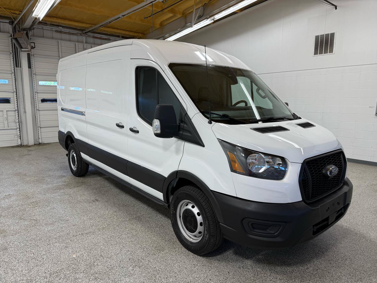 Used 2023 Ford Transit 250 Medium Roof RWD image 6