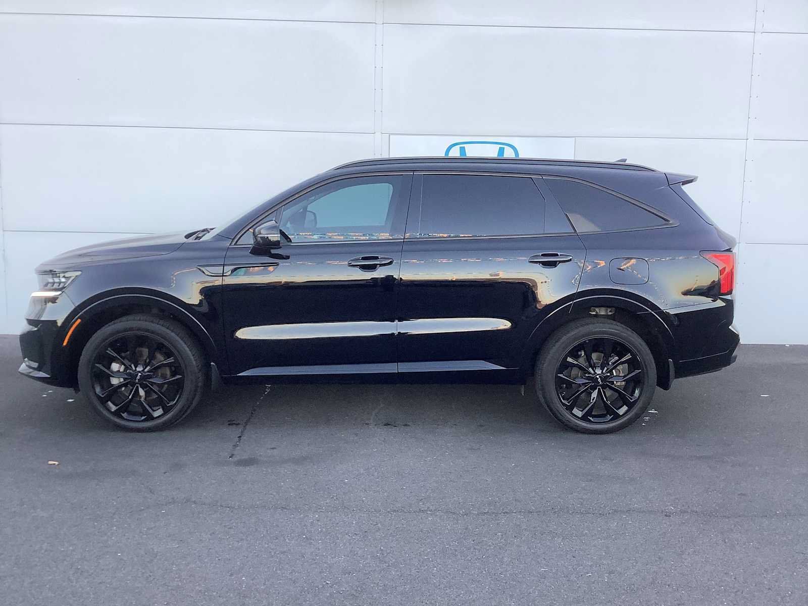 Used 2022 Kia Sorento SX AWD/4WD image 2