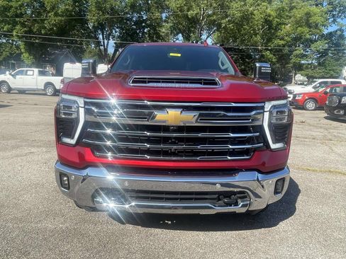 Used 2024 Chevrolet Silverado 2500 LTZ w/ LTZ Premium Package AWD/4WD image 10