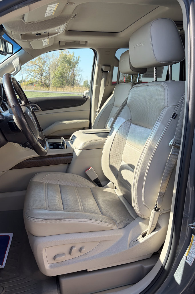 Used 2019 GMC Yukon Denali w/ Open Road Package AWD/4WD image 19