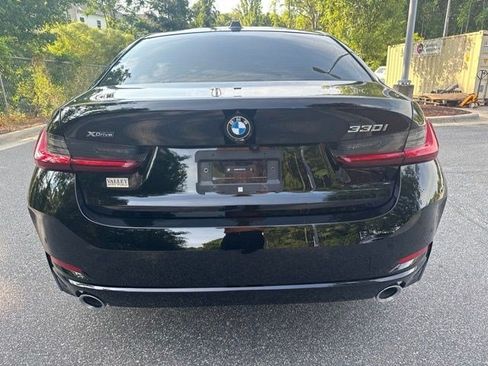 Used 2025 BMW 330i xDrive Sedan w/ Premium Package AWD/4WD image 6