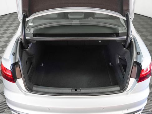 Used 2023 Audi A4 2.0T Premium w/ Convenience Package image 11