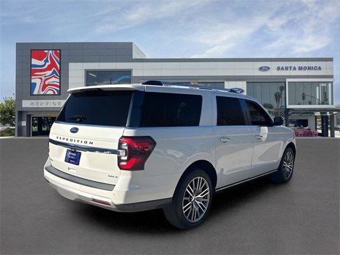 Certified 2022 Ford Expedition Max Limited image 3