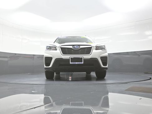 Used 2019 Subaru Forester Premium w/ All-Weather Package AWD/4WD image 10