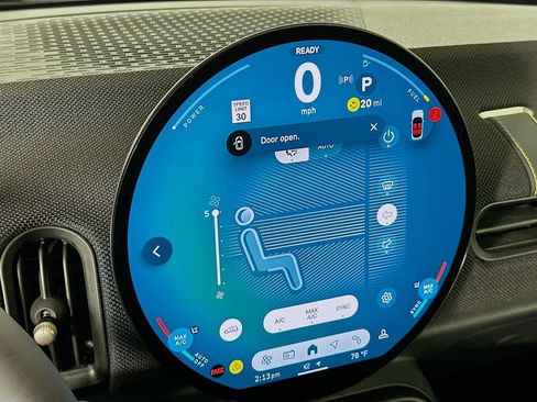 Certified 2025 MINI Cooper 4-Door Hardtop image 14