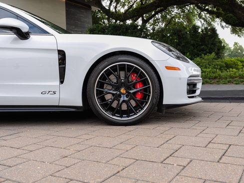 Used 2023 Porsche Panamera GTS AWD/4WD image 6