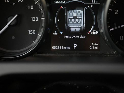 Used 2019 Land Rover Discovery Sport SE AWD/4WD image 47