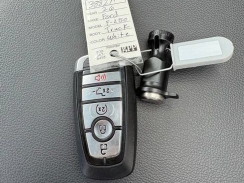 Used 2026 Ford F250 Lariat w/ Black Appearance Package AWD/4WD image 6