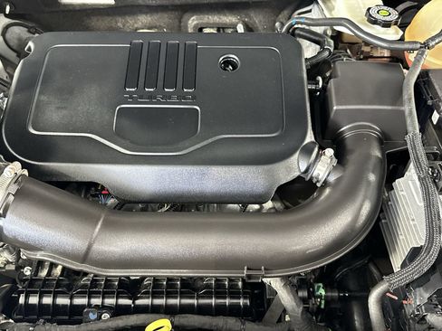 Used 2023 Chevrolet Blazer Premier FWD image 27