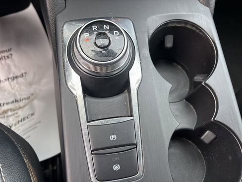 Used 2022 Ford Escape Titanium image 17