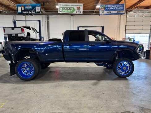 Used 2015 RAM 3500 Laramie image 6