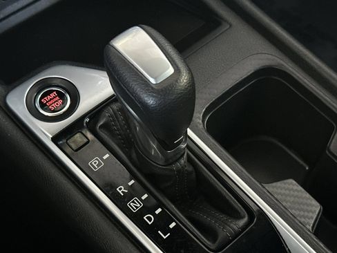 Used 2024 Nissan Sentra SV FWD image 21