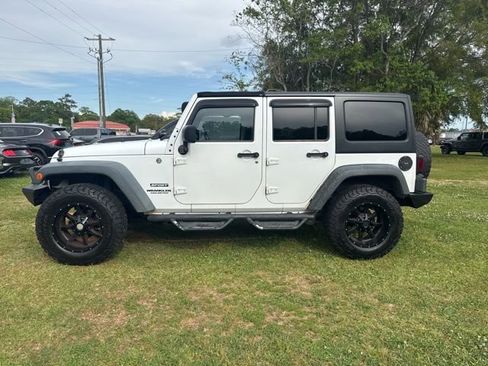 Used 2015 Jeep Wrangler Unlimited Sport w/ Quick Order Package 24S image 3