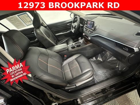 Used 2019 Nissan Altima 2.5 SR w/ SR Premium Package image 23