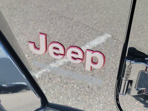 Used 2020 Jeep Wrangler Unlimited Rubicon AWD/4WD image 11